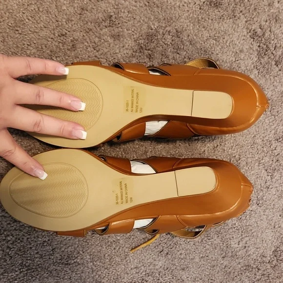 NWNB wedge sandals - Picture 2 of 3